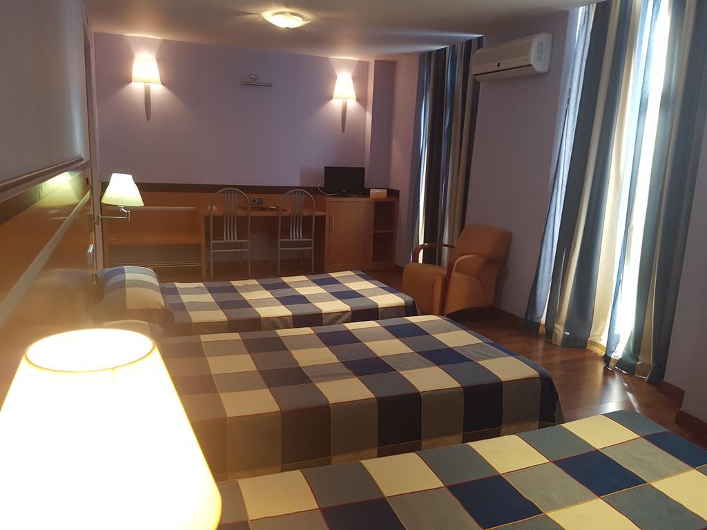 Hotel Isur Льерена Экстерьер фото